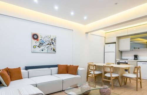Beyoglu Apartment | Chic and Spacious Flat Near Golden Horn in Beyoglu