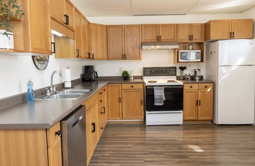 Winnipeg House | Chic and stylish 2 bedroom house in Winnipeg