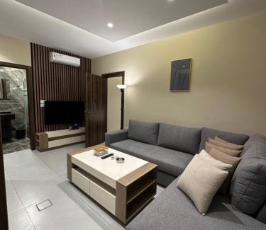 Al Swaifyeh Apartment | Chic Apartments For Rent ave2-1