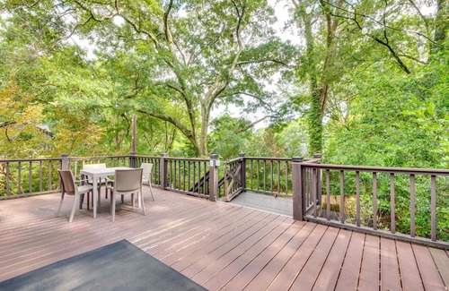 Westside House | Chic Atlanta Retreat with Patio and Outdoor Dining!