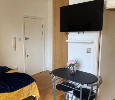 North Kensington Apartment | Chic Boutique Apart Hotel