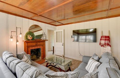 Columbia House | Chic Columbia Home Less Than 2 Mi to Historic Square!