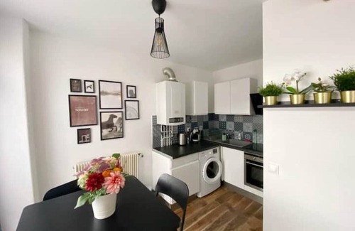 Cret de Roc Apartment | CHIC & COSY Studio BUSINESS Centre GARE NETFLIX
