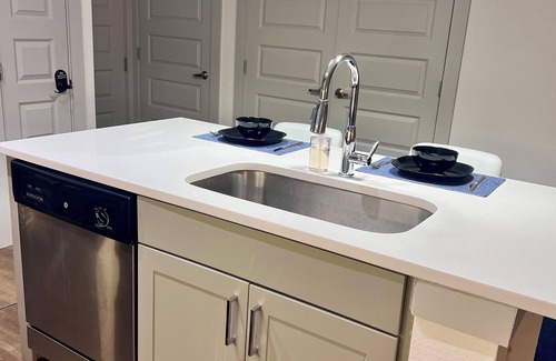 Deep Ellum Apartment | Chic, Cozy, Comfortable, Luxe 1 bedroom Estate with smart TV’s, Wifi plus more