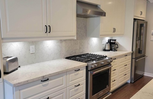 Lisgar House | Chic & Cozy Three Bedroom Home