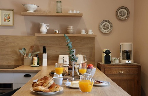 Le Puy-en-Velay Apartment | Chic et Cosy, au cœur de la vieille ville, + vue