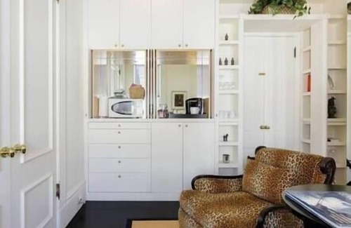 Pacific Heights House | Chic Jr. Studio Pacific Heights Victorian Home-pvt