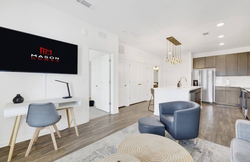 Birmingham Apartment | Chic Oasis w/Pool, Gym, & Stunning City Views