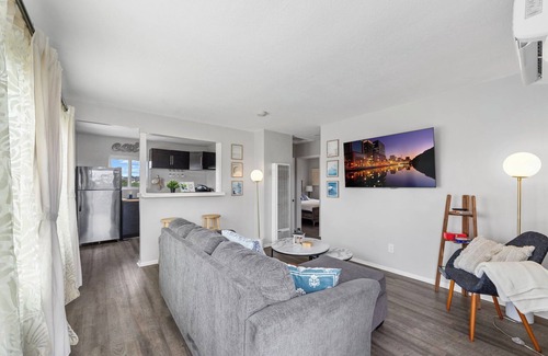 Logan Heights Apartment | Chic SD Gem WiFi Trolley Access Mins to Balboa,DT,Petco Park Pet Friendly!