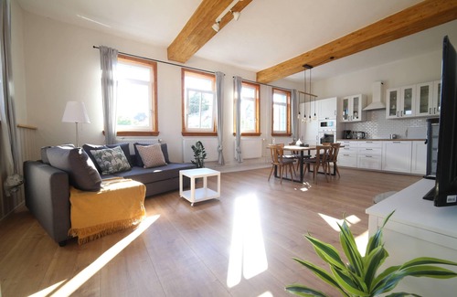 Birstein House | Chic vacation home for 14 people in the countryside