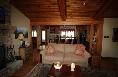 Jefferson Cabin | Chilly Nights, Warm Memories @ The Ponderosa