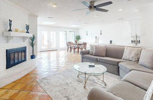 Chinatown House | Chinatown Oasis