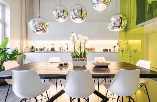 Ixelles Condo | Chique surya yoga loft in the heart of Ixelles w/parking.