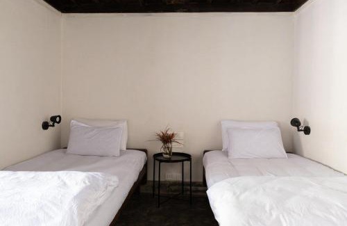 Virarajendrapet Villa | Chitrabanu Estate Inn