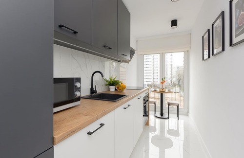 Mirow Apartment | Chmielna 106B | Fashionable Apartment | Parking