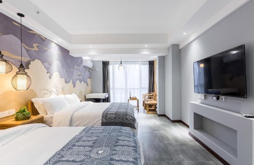 Jeifangbei Central Business District House | Chongqing Ouranjian Lake View Guesthouse