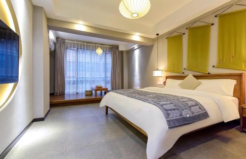 Jeifangbei Central Business District House | Chongqing Ouranjian Lake View Guesthouse