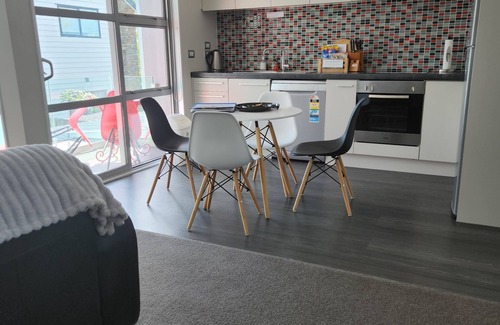 Christchurch City Centre House | Christchurch central modern, warm & welcoming
