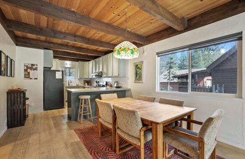 Christmas Valley Cabin | Christmas Valley Chalet | Tahoe Adventure Awaits!