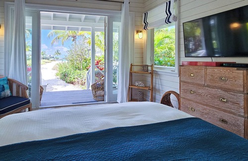 Chub Cay Hotel | Chub Cay Resort & Marina