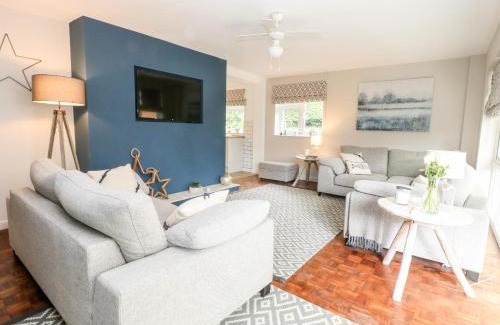 Weybourne House | Church Farm Bungalow