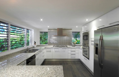 Folkestone Villa | Church Point 2 by Blue Sky Luxury