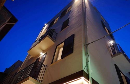 Alcamo Historic Center Apartment | Cielo D'Alcamo vacation homes - Pulzella