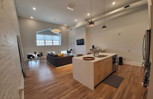 Central Business District Condo | Cincinnati penthouse 1 bed 1.5 bath between OTR & CBD