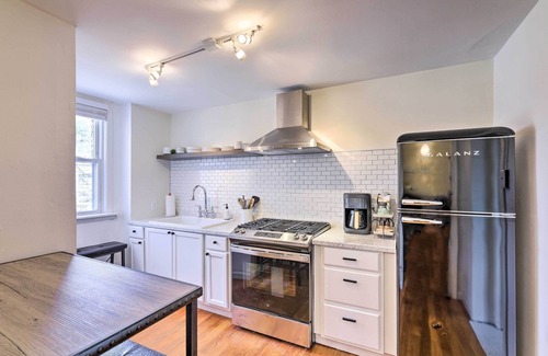Northside Apartment | Cincinnati Vacation Rental: 6 Mi to Downtown!