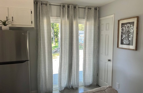 Lincolnton House | City cabin, 2-bedroom house with 2 full beds, custom shower, in Lincolnton.