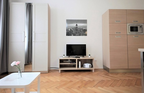 Prague 6 Apartment | City Castle Aparthotel