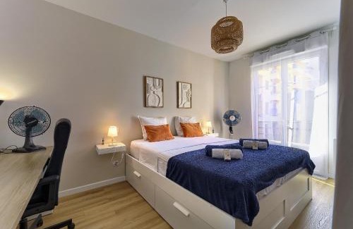 Liberation Apartment | City Center - Magnificent Apartment - Cozy - Wifi
