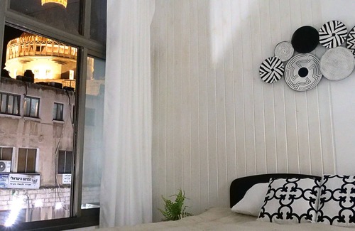 Nazareth House | City Center Rooms