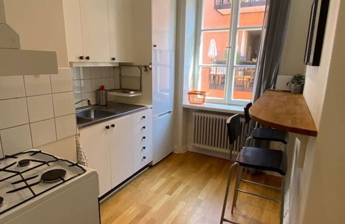 Katarina-Sofia Apartment | City Central One Bedroom apartmt