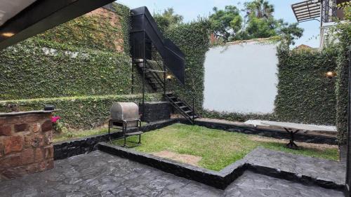 Gitarama Apartment | City Chic House At Sonatube