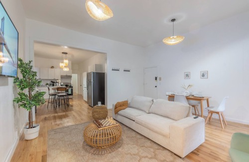 Hoboken Apartment | City Escape w/2 Bath, 10 beds, We Pay 1/2 Parking