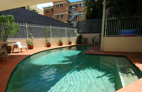 Spring Hill Apartment | City Oasis in CBD with free secured parking