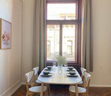 Csarnok negyed Apartment | City Pearl in Palace District
