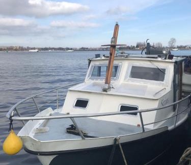 Eastern Docklands Boat Rental | City Sailing