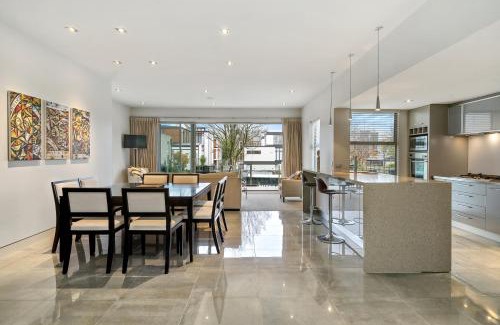 Christchurch City Centre Villa | City Sanctuary on Kilmore