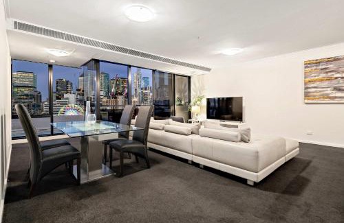 Southbank Apartment | City View 3-Bdrm Apartment by Casino and MCEC with Balcony