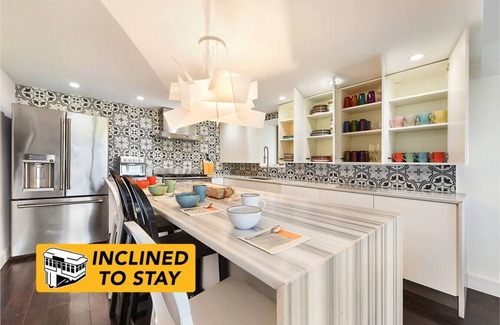 Mount Washington House | City View Sanctuary w/Hot Tub ~ Abundant Parking!