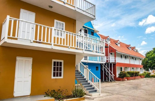 Colon Apartment | CityLife Apartments in historic Willemstad - 2 bedroom apartment with attic - O