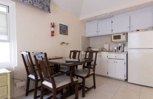 Warwick Apartment | Clairfont, Jobson's Cove/Warwick Long Bay/Horseshoe Beach - APARTMENT 6
