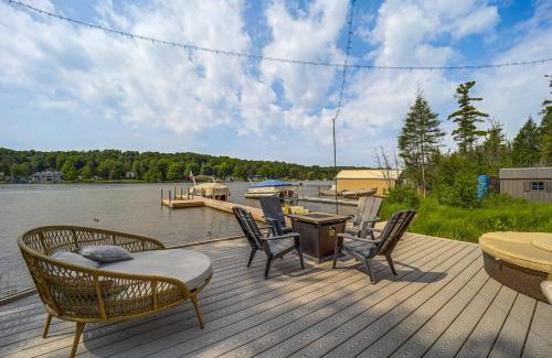 Bellaire House | Clam Lake Vacation Rental with Deck and Shared Dock!