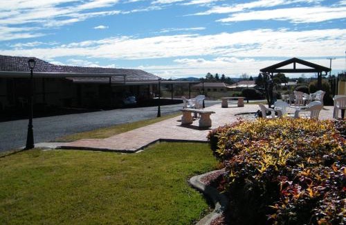 Glen Innes Hotel | Clansman Motel