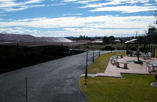 Glen Innes Hotel | Clansman Motel
