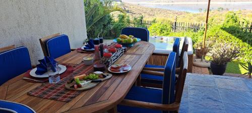 Cederberg House | Clanwilliam Oasis BnB Guest House - Naturism, Boating, Hiking & more