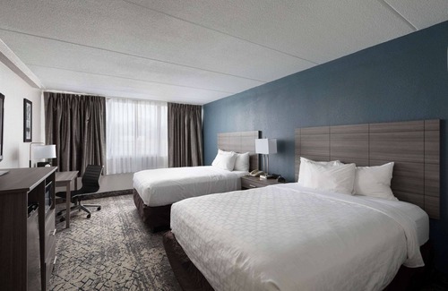 Joliet Hotel | Clarion Hotel & Convention Center Joliet
