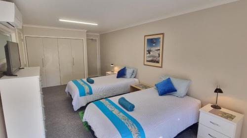 Clarks Beach Apartment | Clarks Beach Getaway